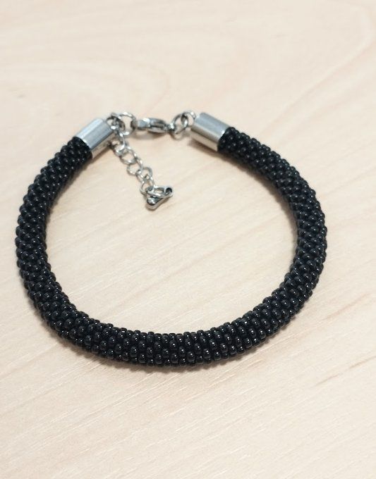 bracelet tissage au crochet perles Miyuki noir